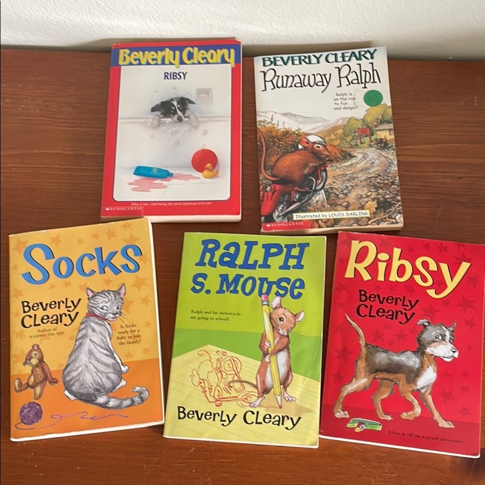 Beverly Cleary Book Collection - Picture 1 of 7
